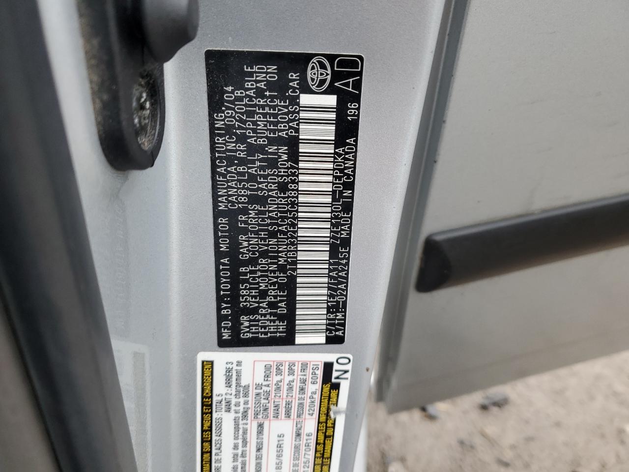 2005 Toyota Corolla - Image 12
