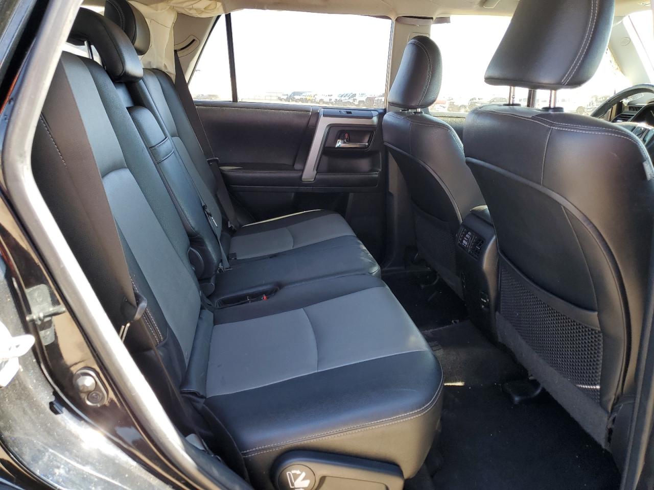2015 Toyota 4Runner - Image 11