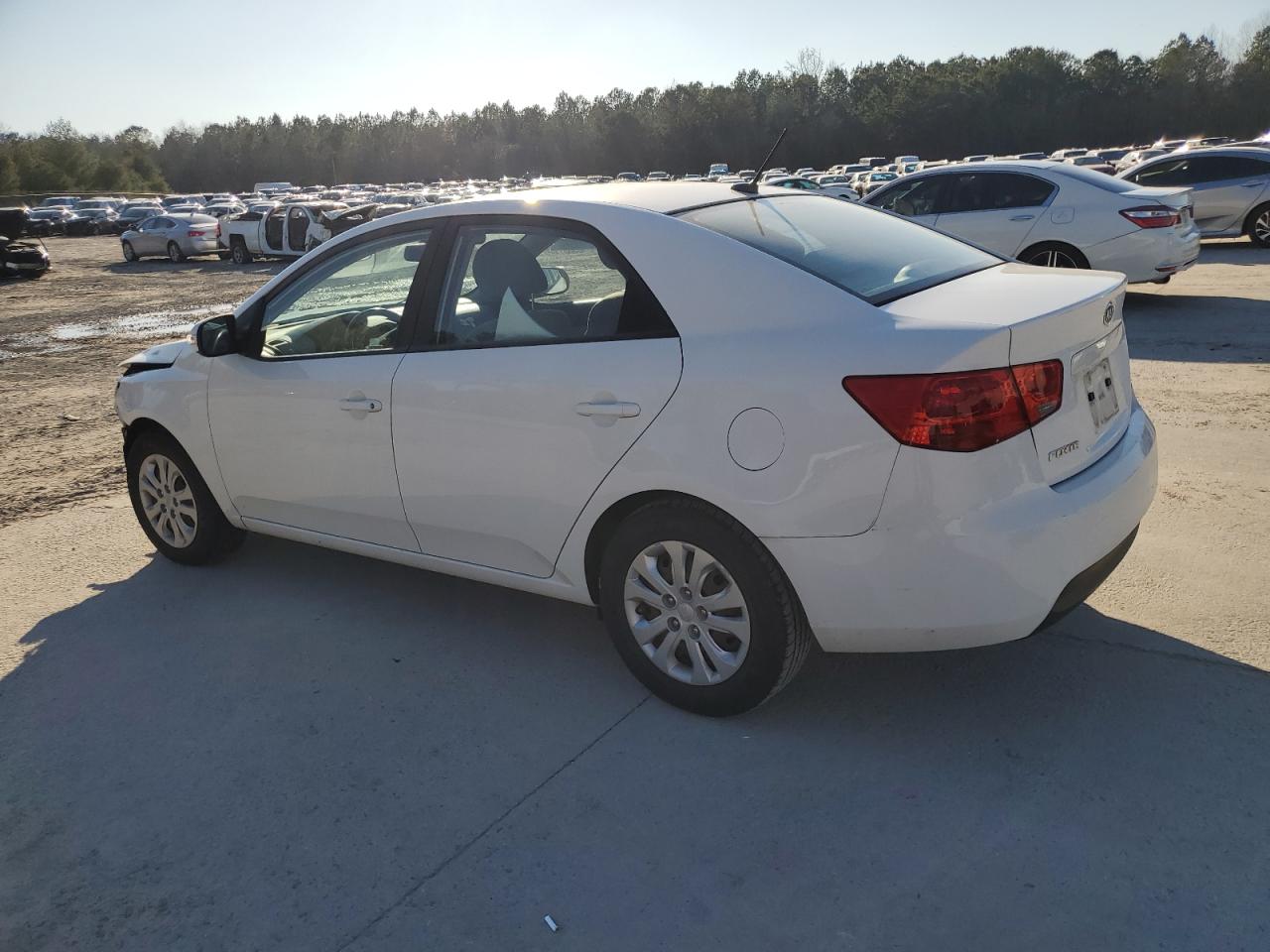 2010 Kia Forte - Image 2