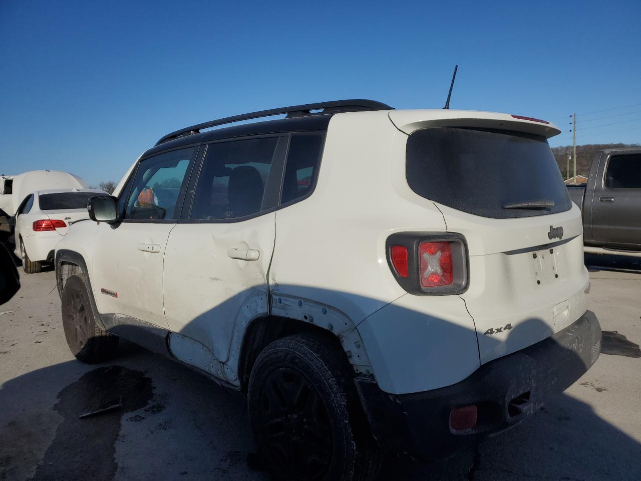 2018 Jeep Renegade - Image 2