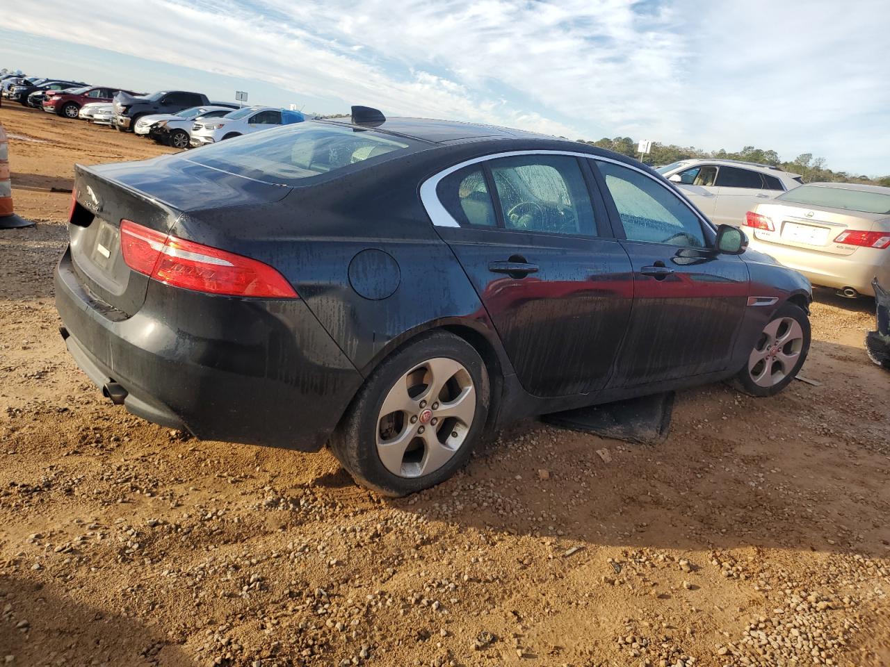 2017 Jaguar XE - Image 3