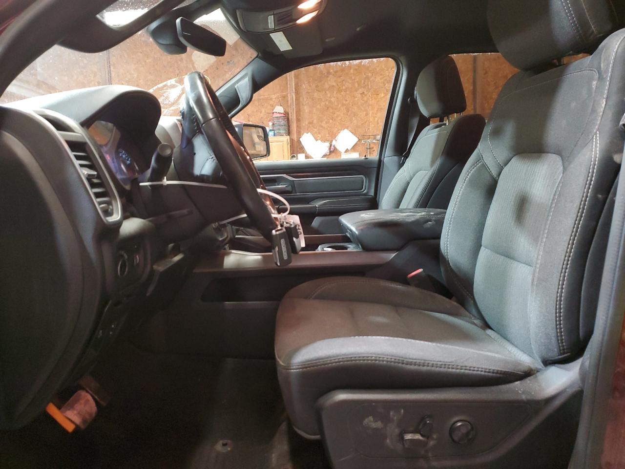 2020 RAM 1500 - Image 7