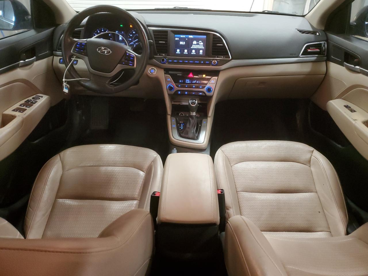 2017 Hyundai Elantra - Image 8
