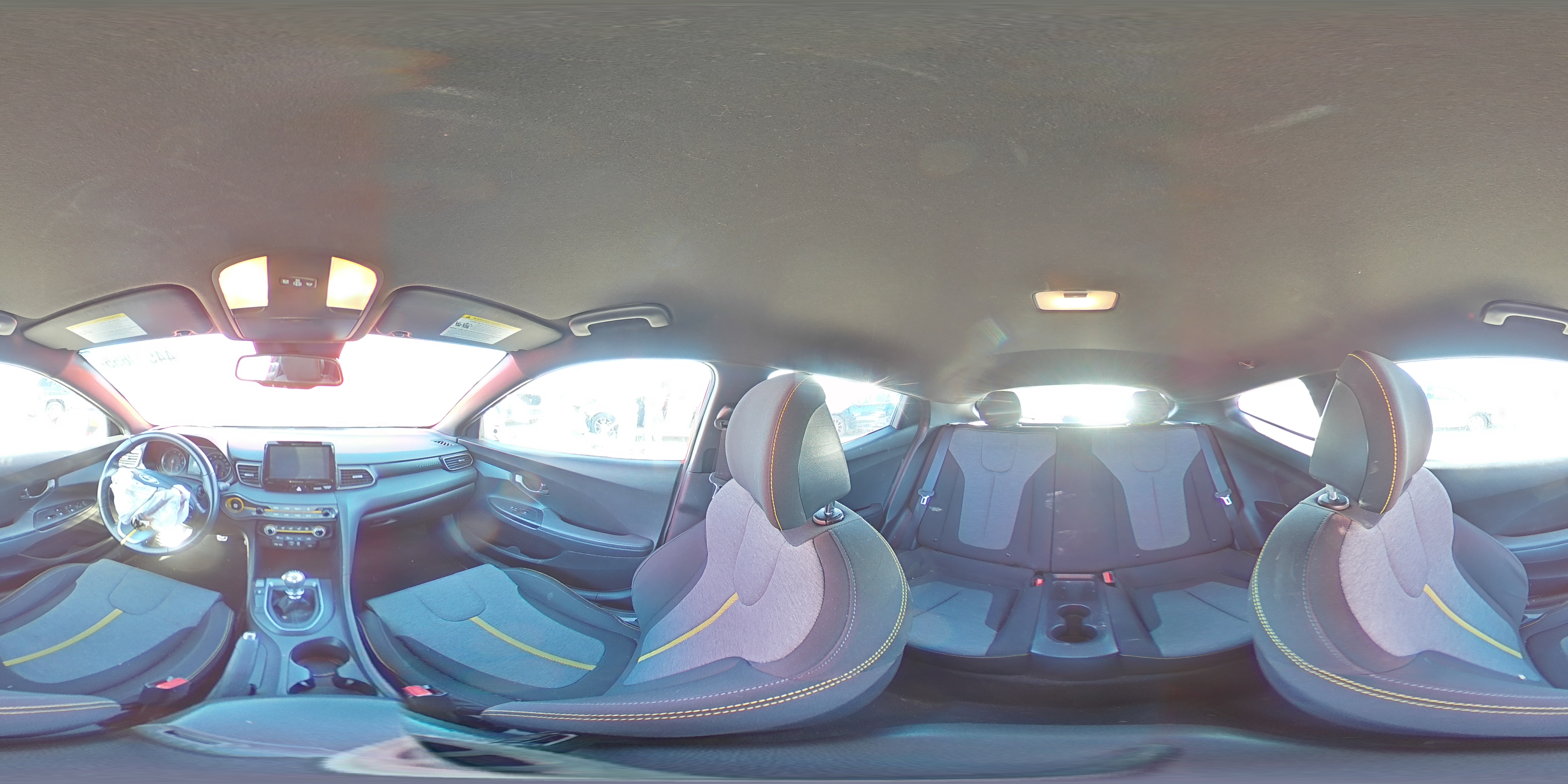 2019 Hyundai Veloster - Image 12