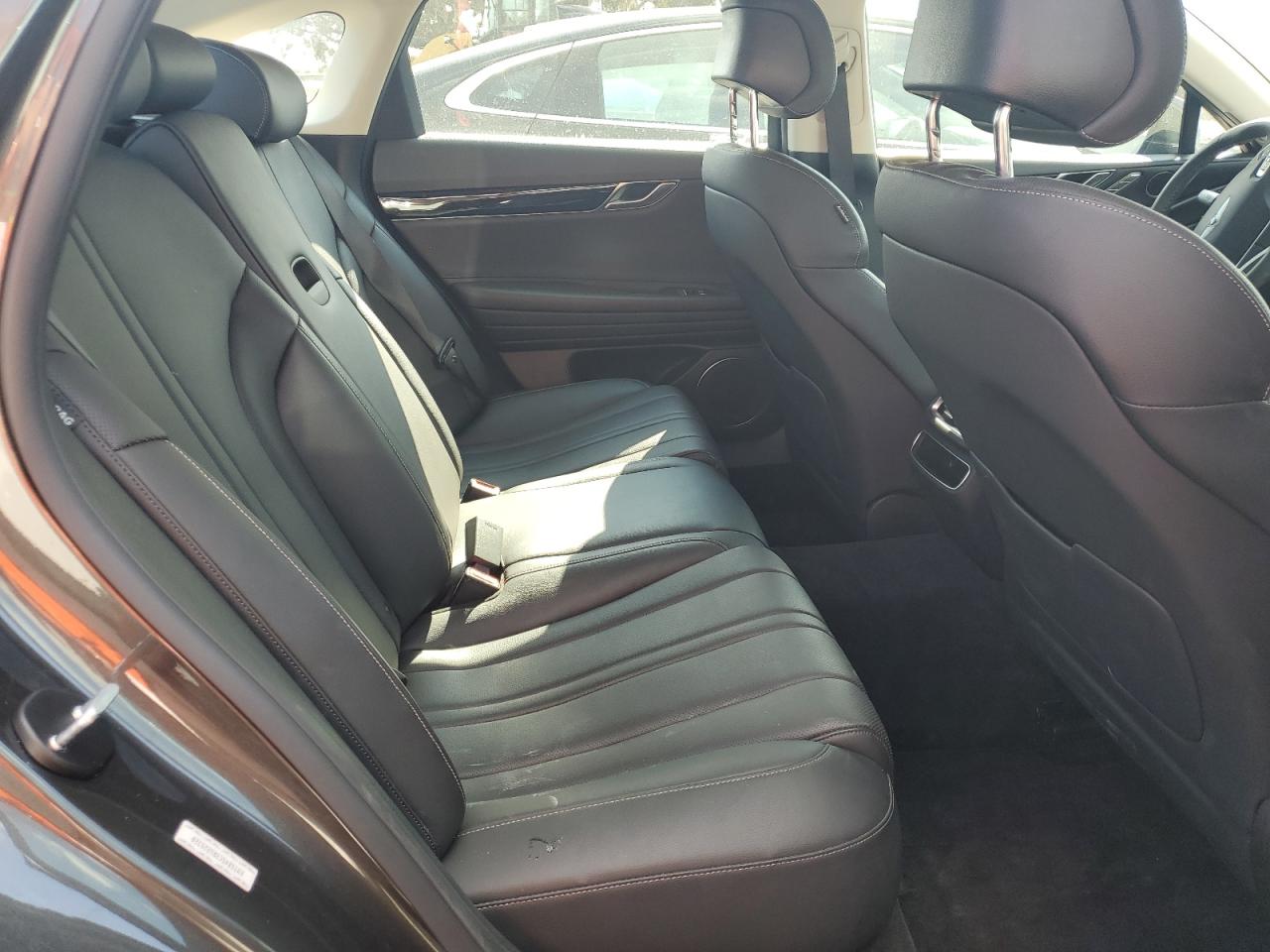 2024 Genesis G80 - Image 10