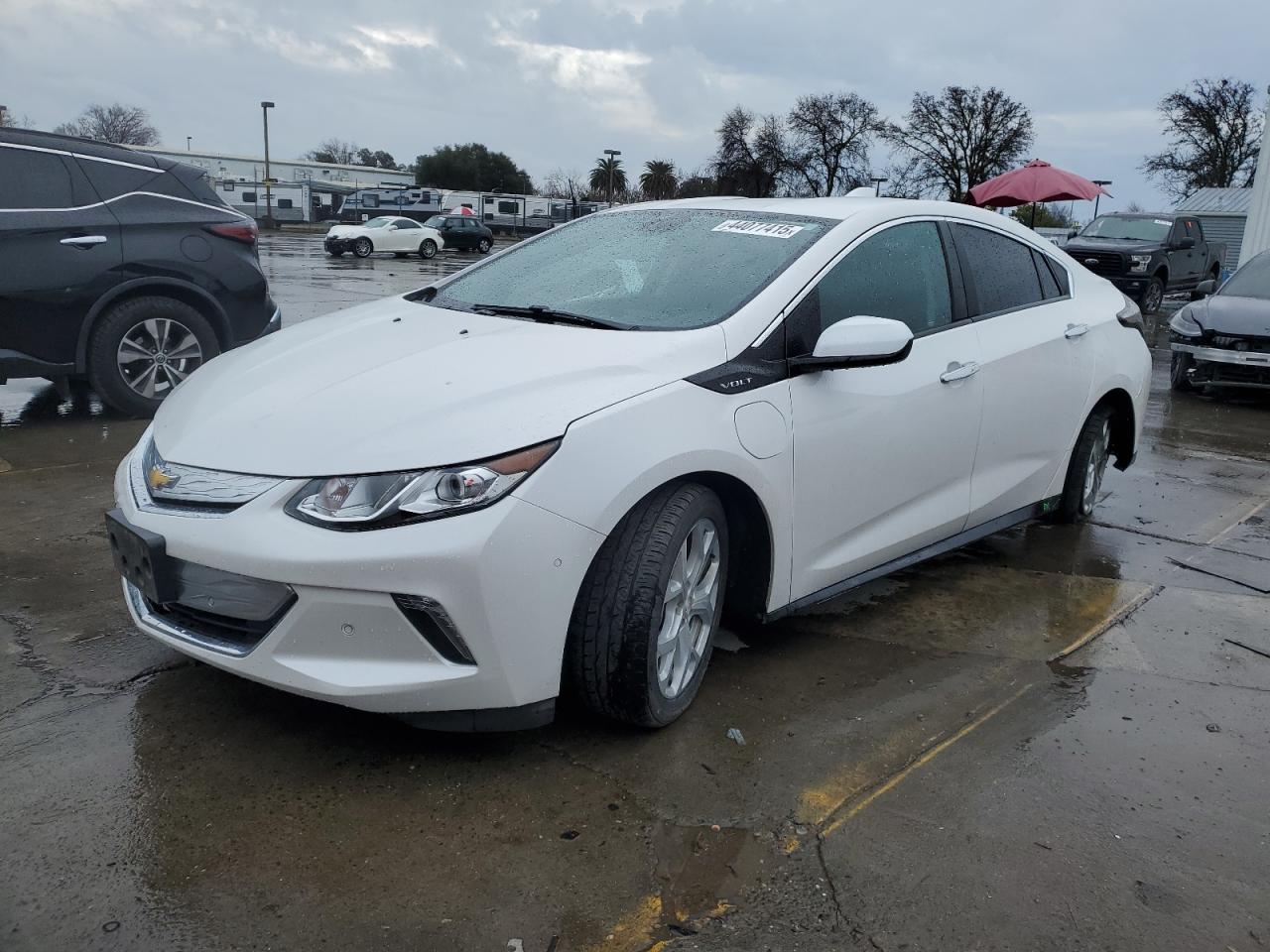 2018 Chevrolet Volt - Image 1