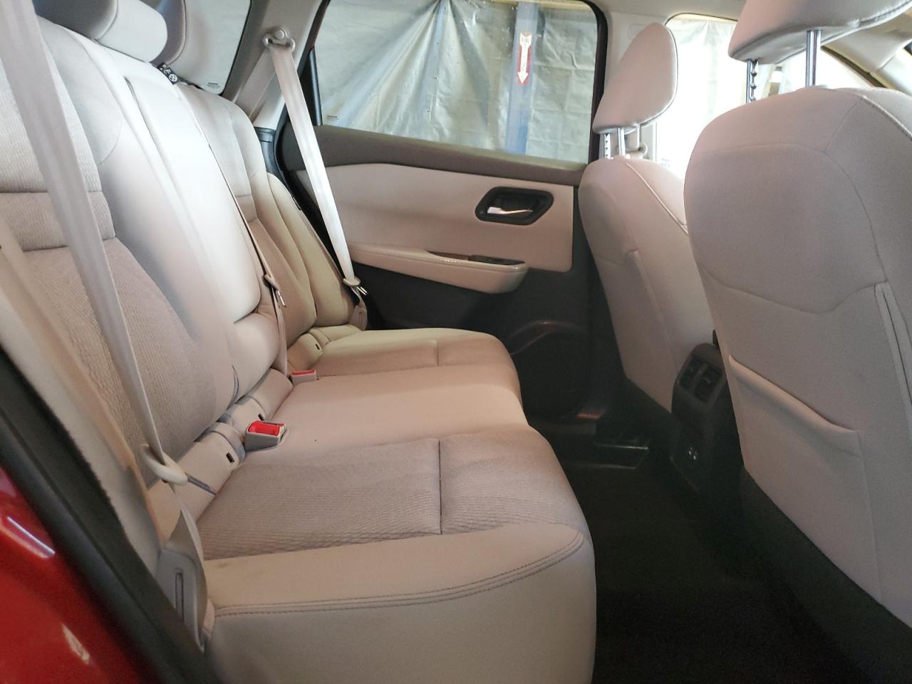 2024 Nissan Rogue - Image 11