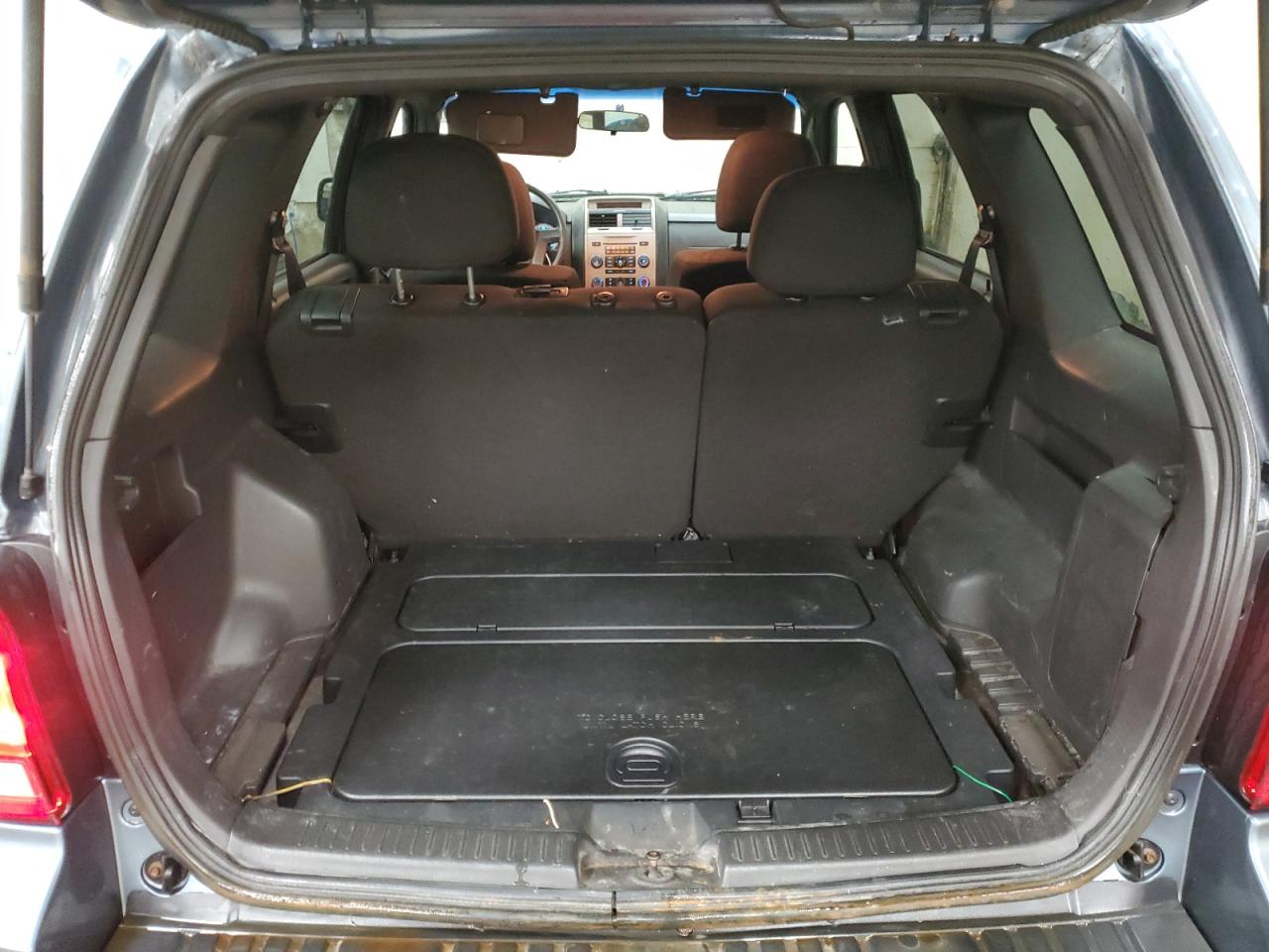 2010 Ford Escape - Image 6