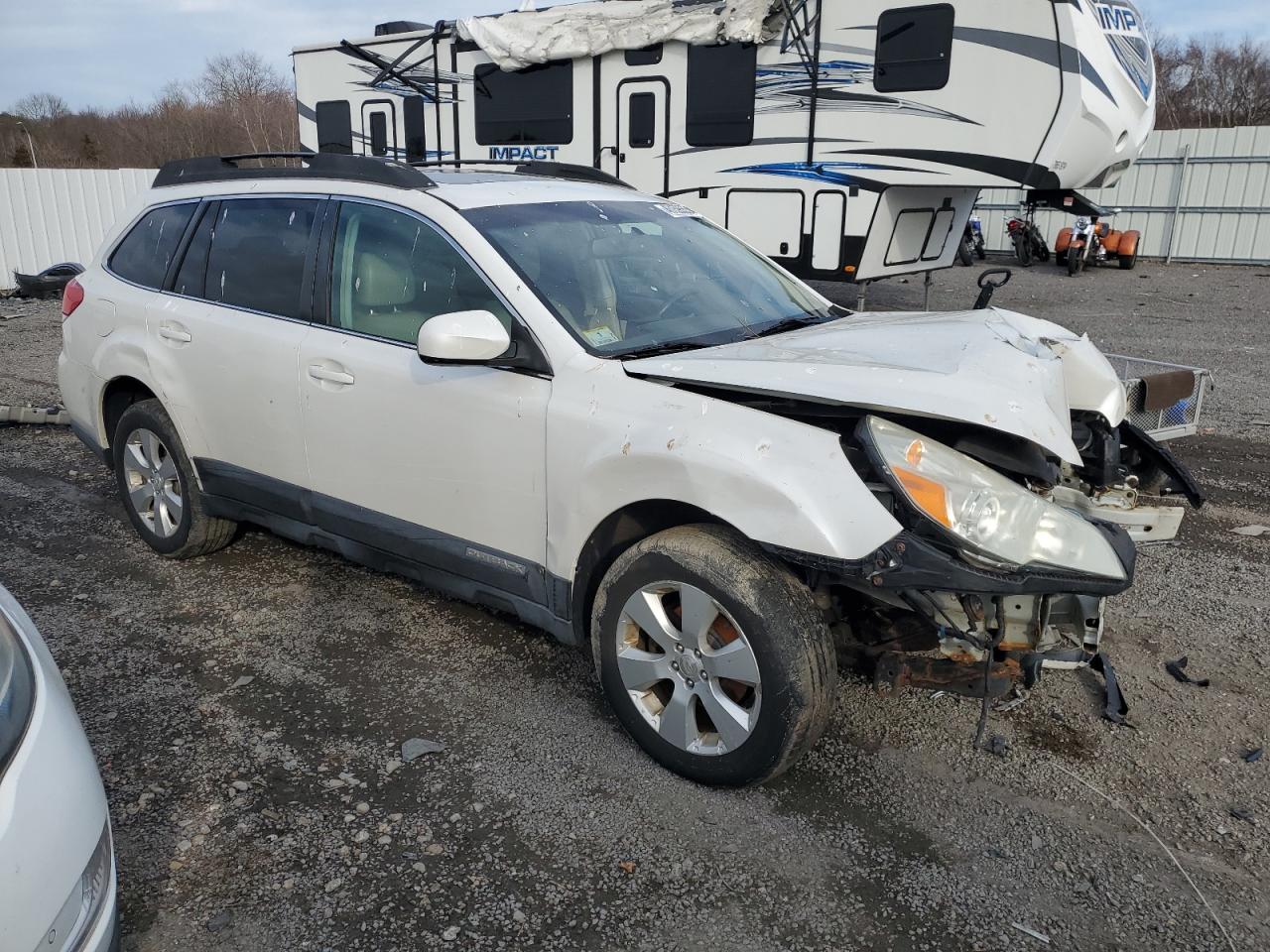 2011 Subaru Outback - Image 4