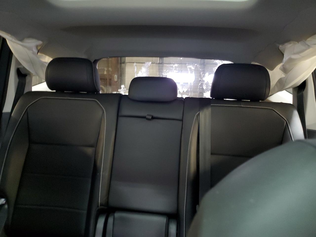2021 Volkswagen Tiguan - Image 10