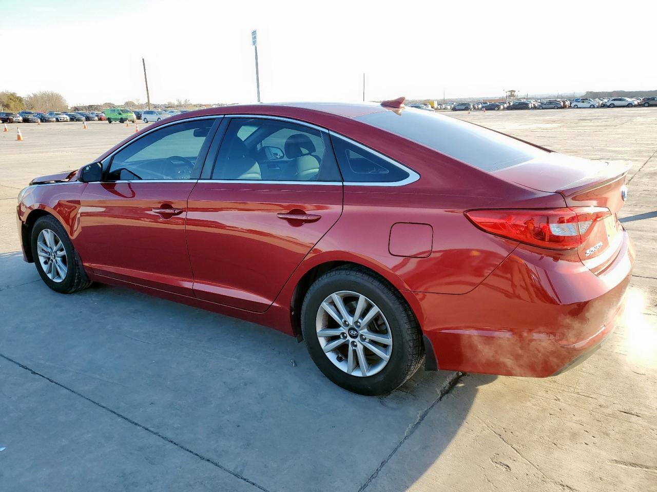 2015 Hyundai Sonata - Image 2