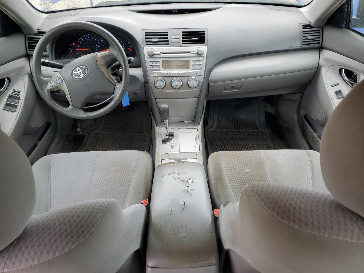 2011 Toyota Camry - Image 8