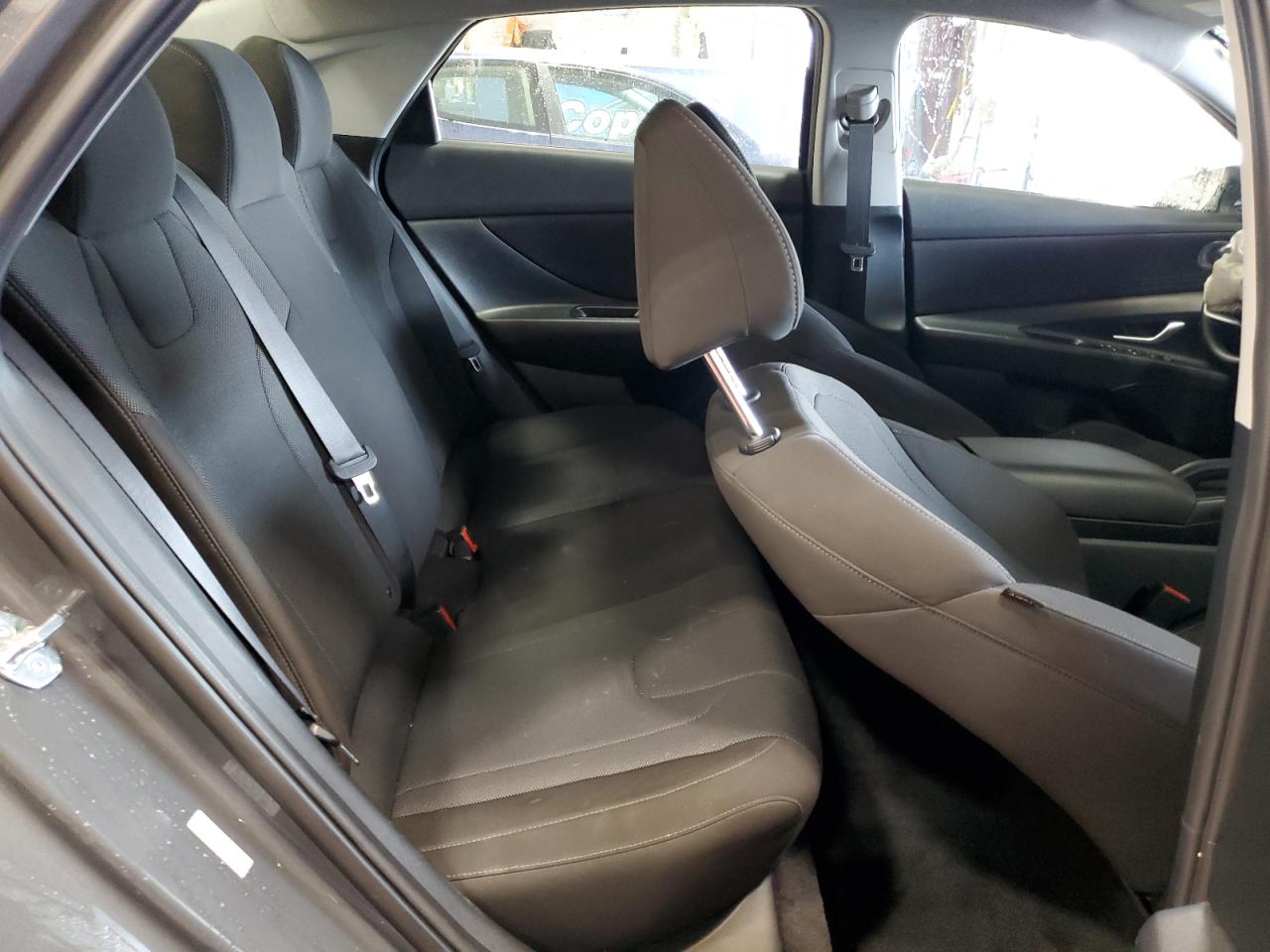 2023 Hyundai Elantra - Image 10