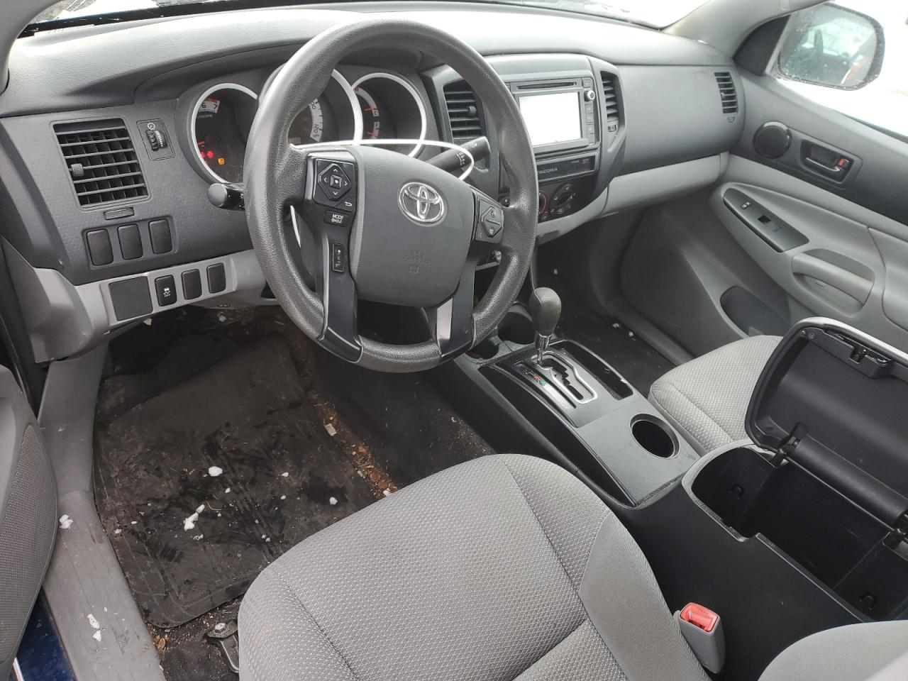 2015 Toyota Tacoma - Image 8