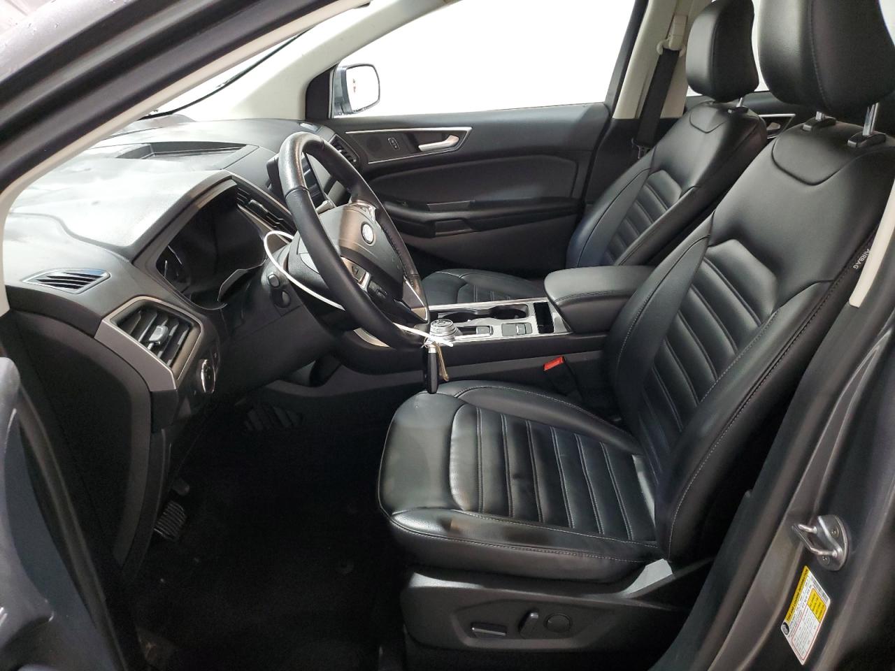 2023 Ford Edge - Image 7