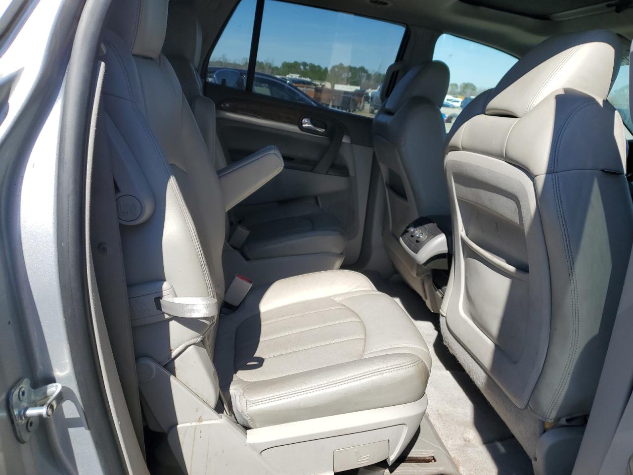 2012 Buick Enclave - Image 11