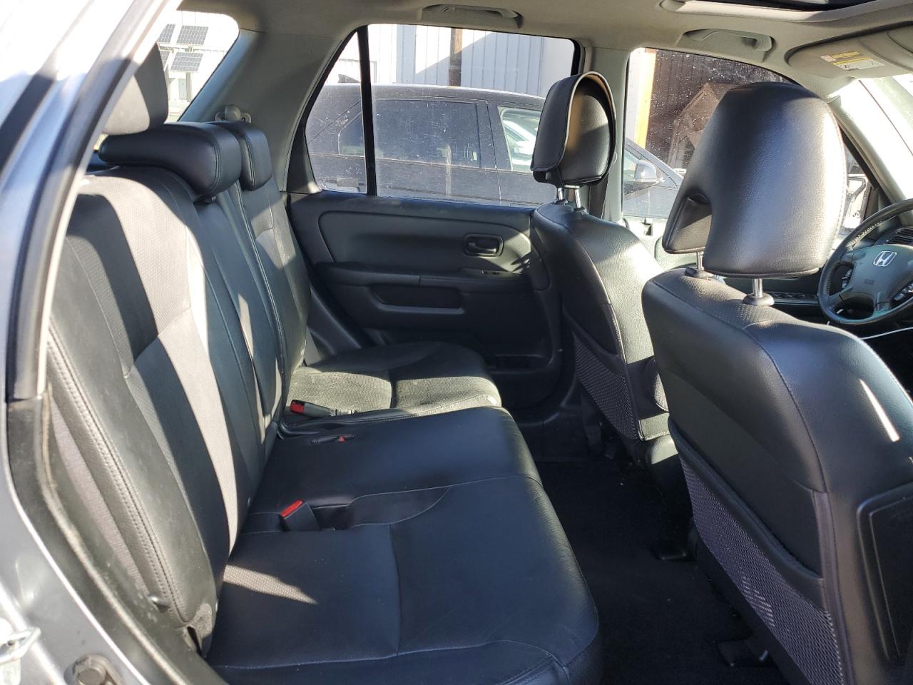 2006 Honda CR-V - Image 10