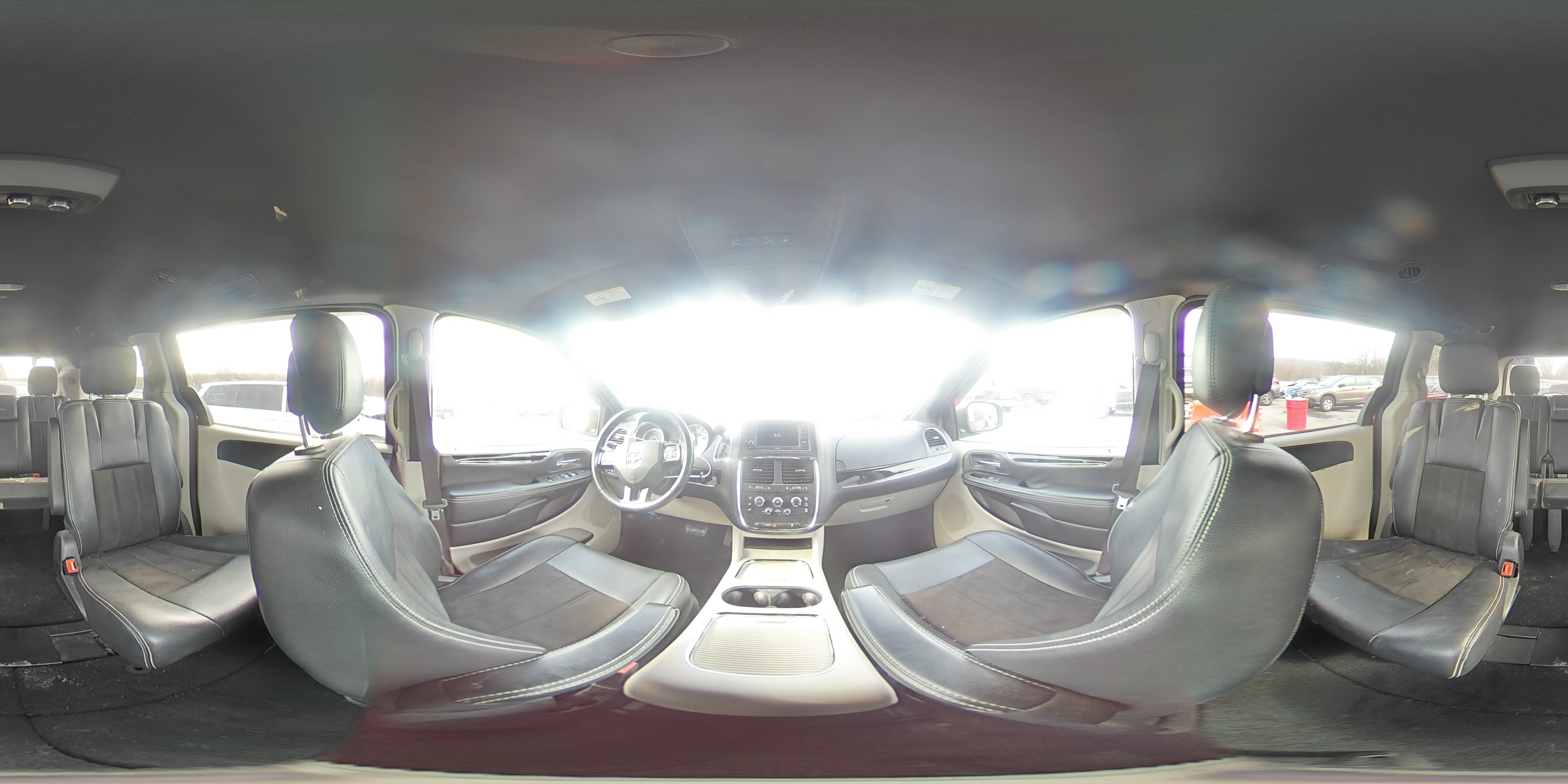 2019 Dodge Caravan - Image 13