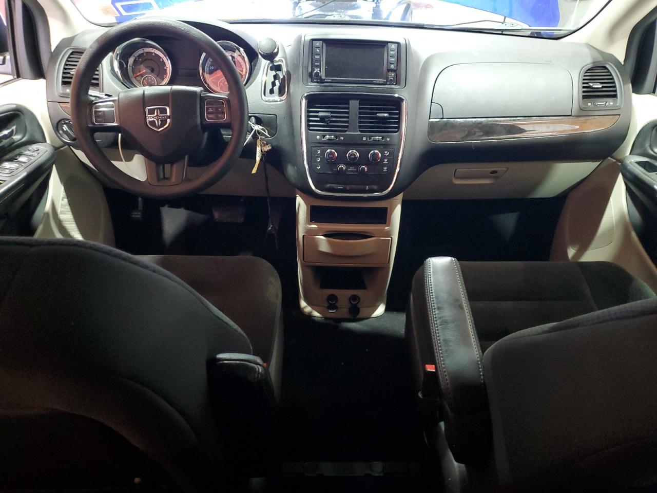 2019 Dodge Caravan - Image 8
