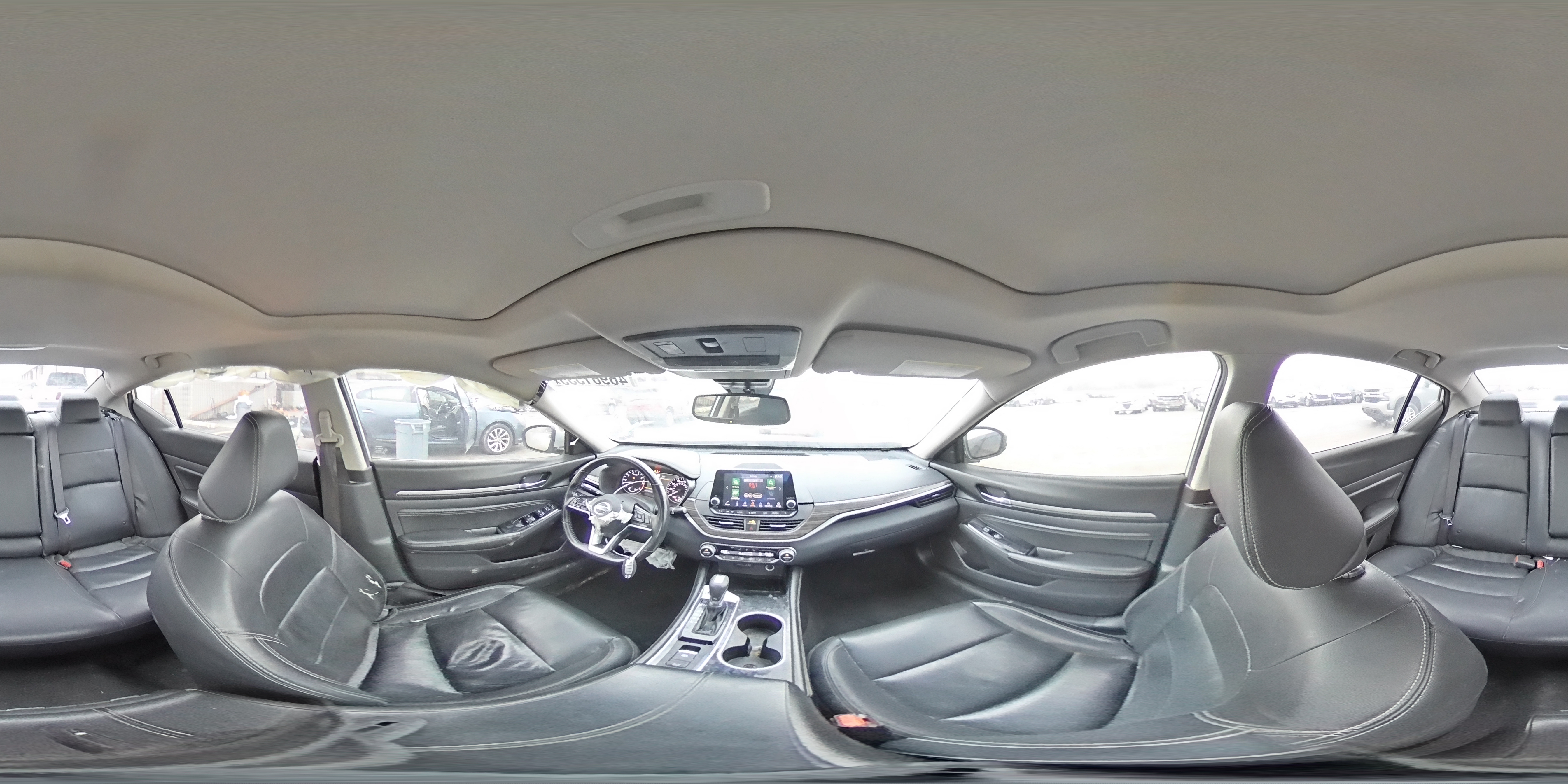 2020 Nissan Altima - Image 13