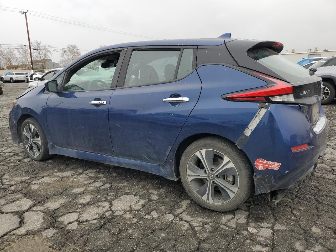 2018 Nissan Leaf - Image 2