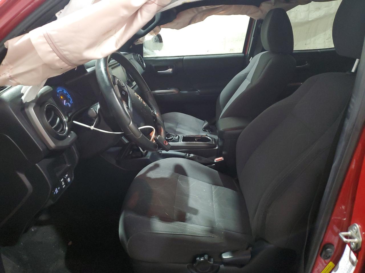 2017 Toyota Tacoma - Image 7