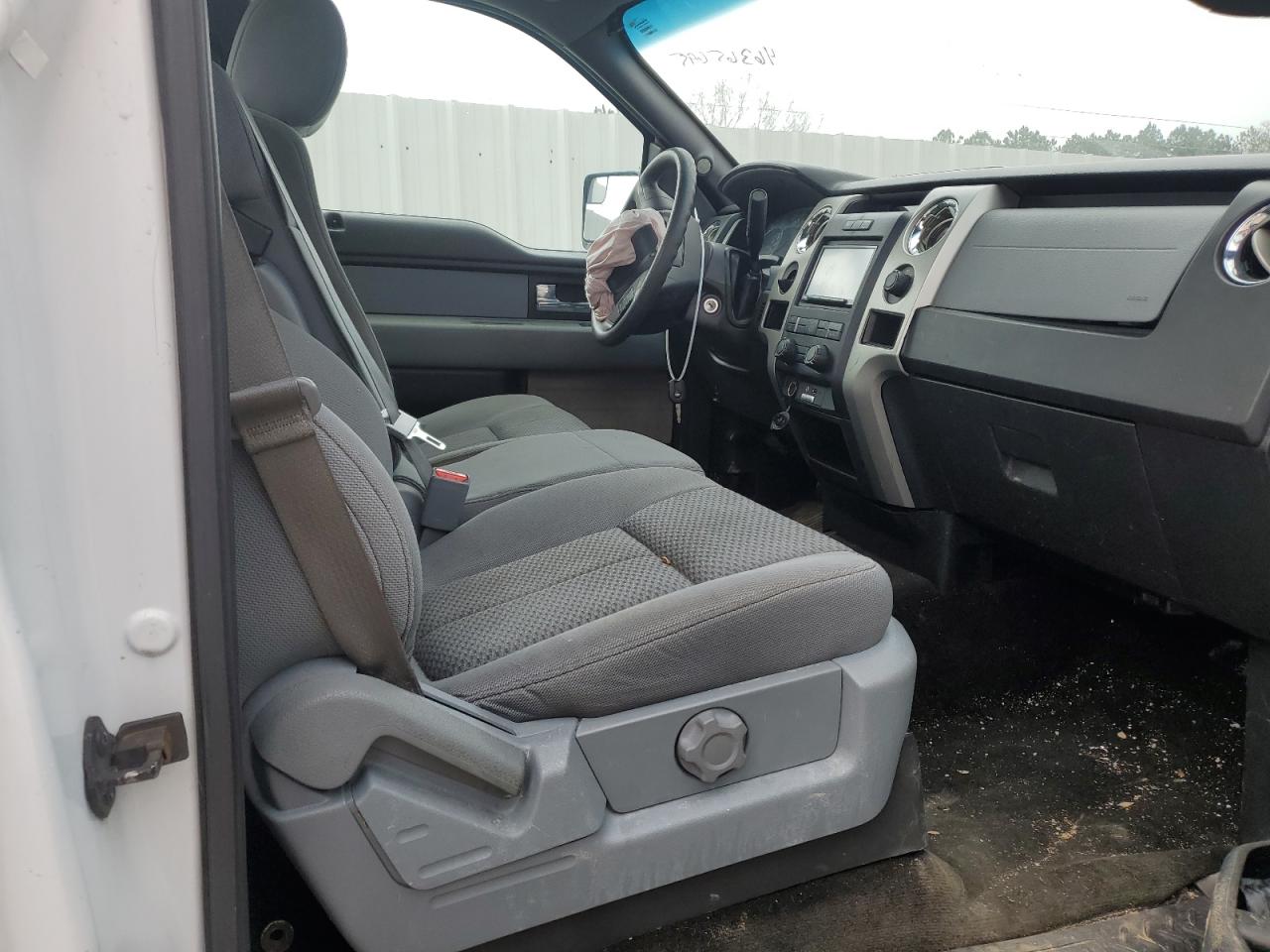 2014 Ford F-150 - Image 10