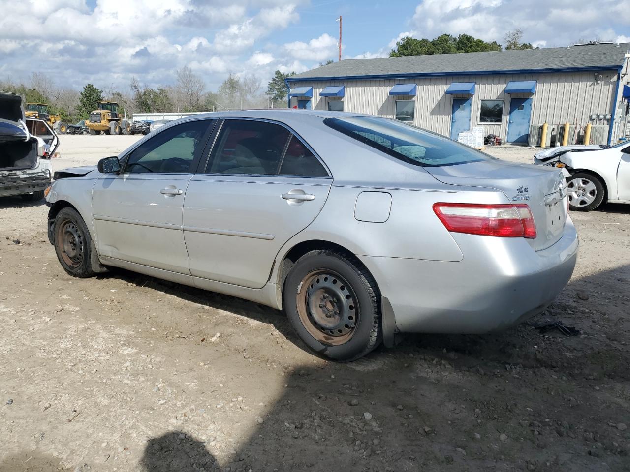 2009 Toyota Camry - Image 2