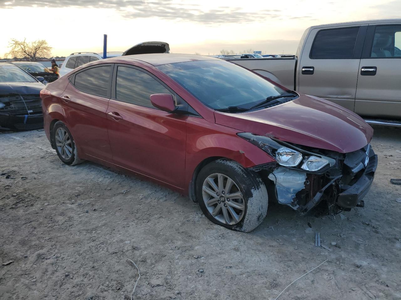 2016 Hyundai Elantra - Image 4