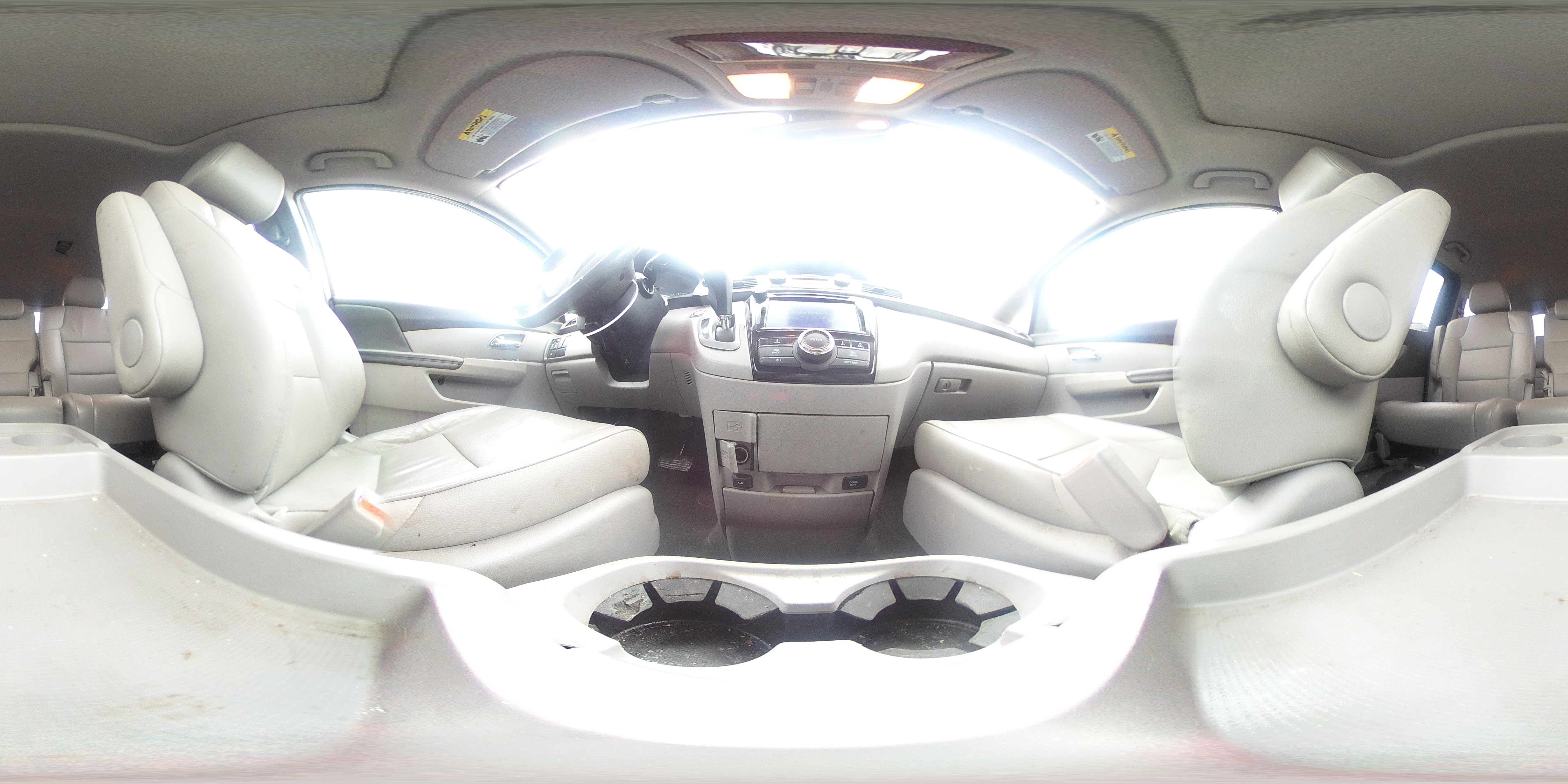 2016 Honda Odyssey - Image 15