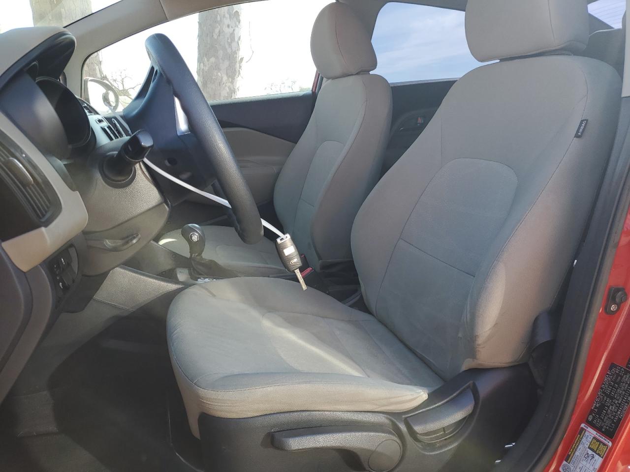 2014 Kia Rio - Image 7