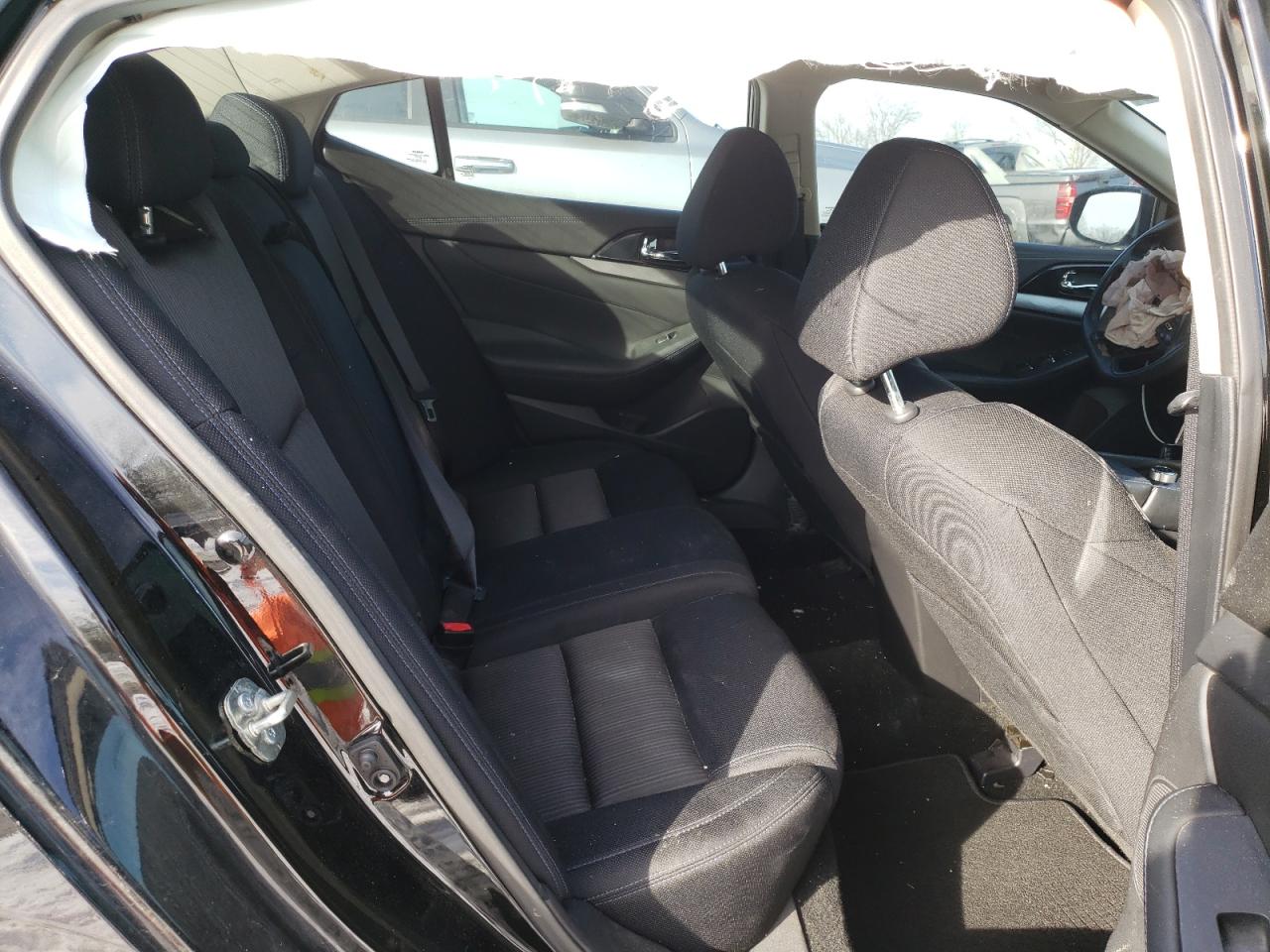 2017 Nissan Maxima - Image 10