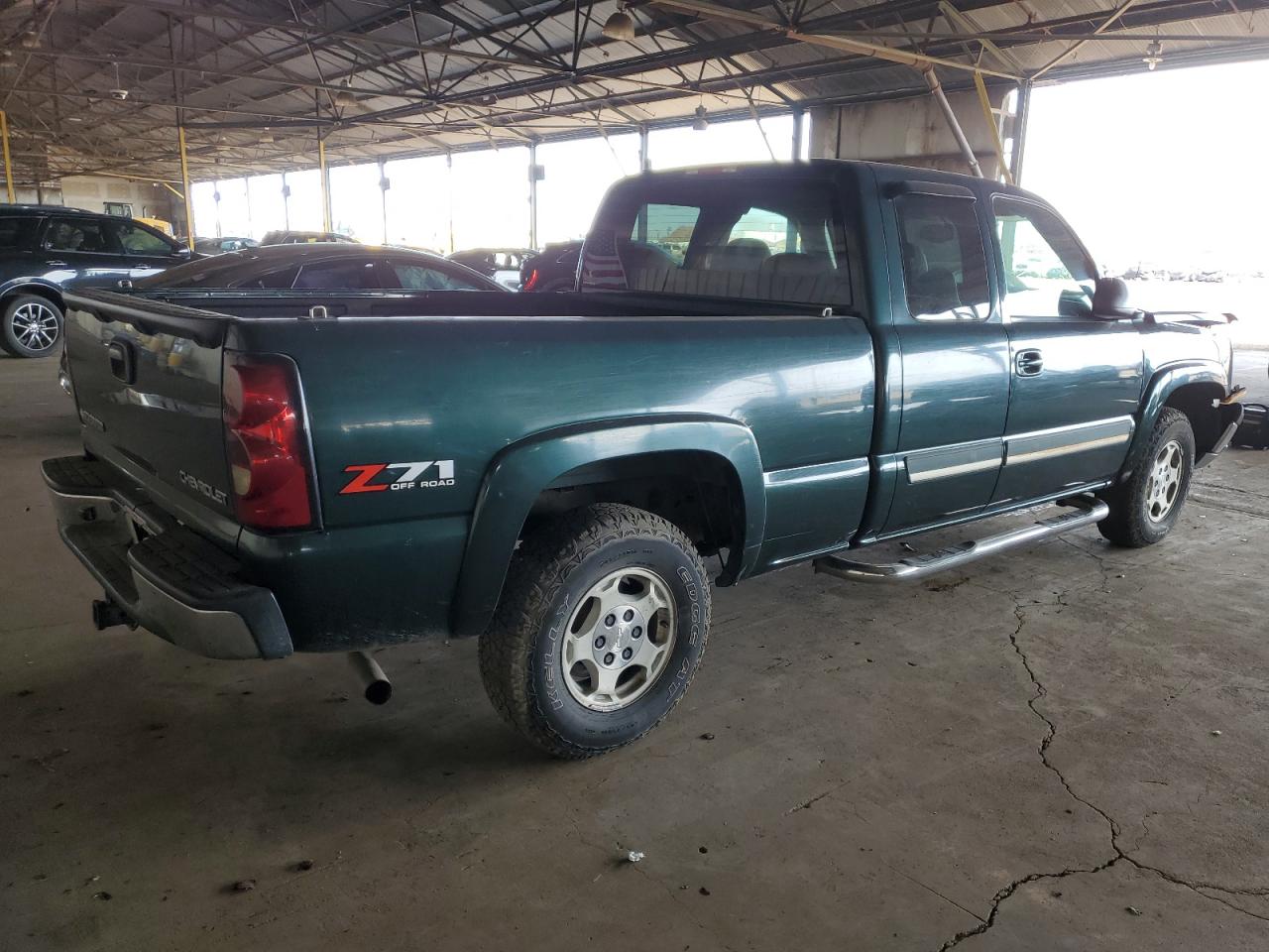2004 Chevrolet Silverado - Image 3