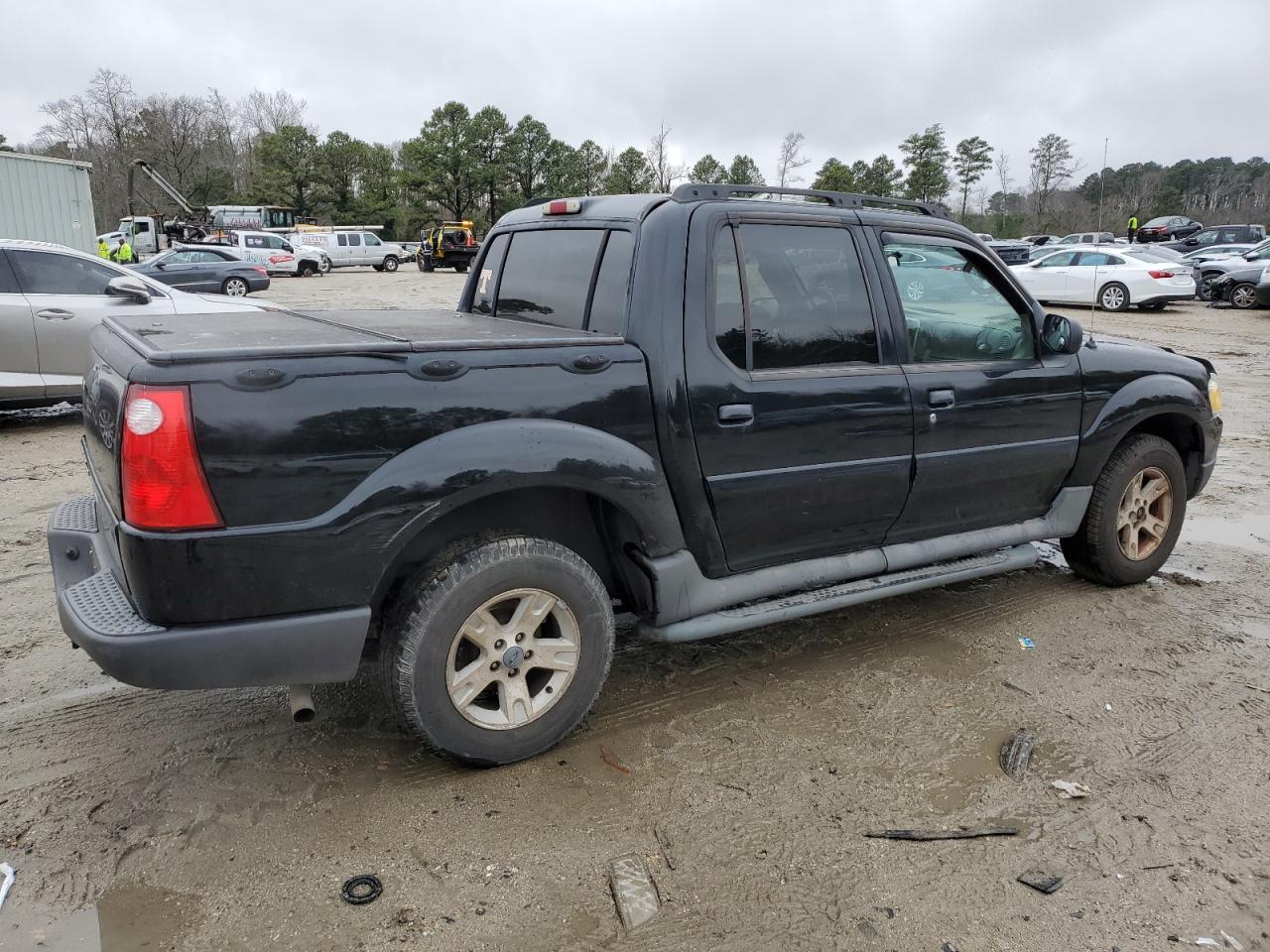 2005 Ford Explorer - Image 3