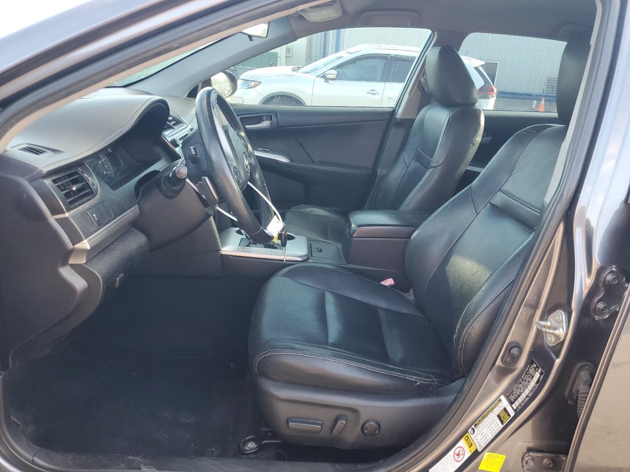 2014 Toyota Camry - Image 7