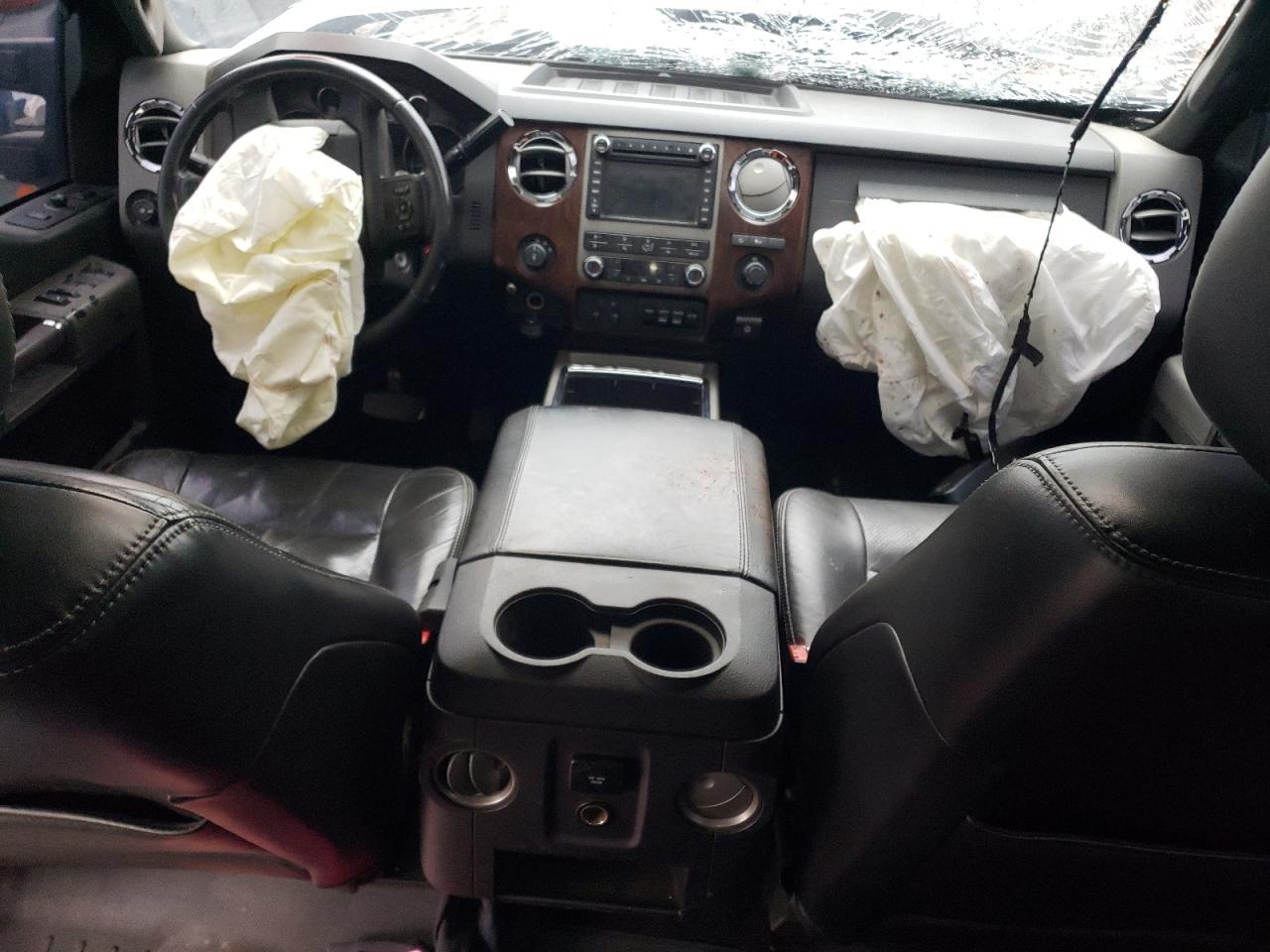 2011 Ford F250 - Image 8