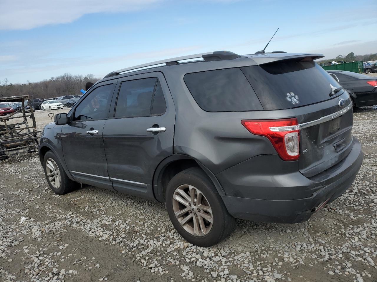2015 Ford Explorer - Image 2