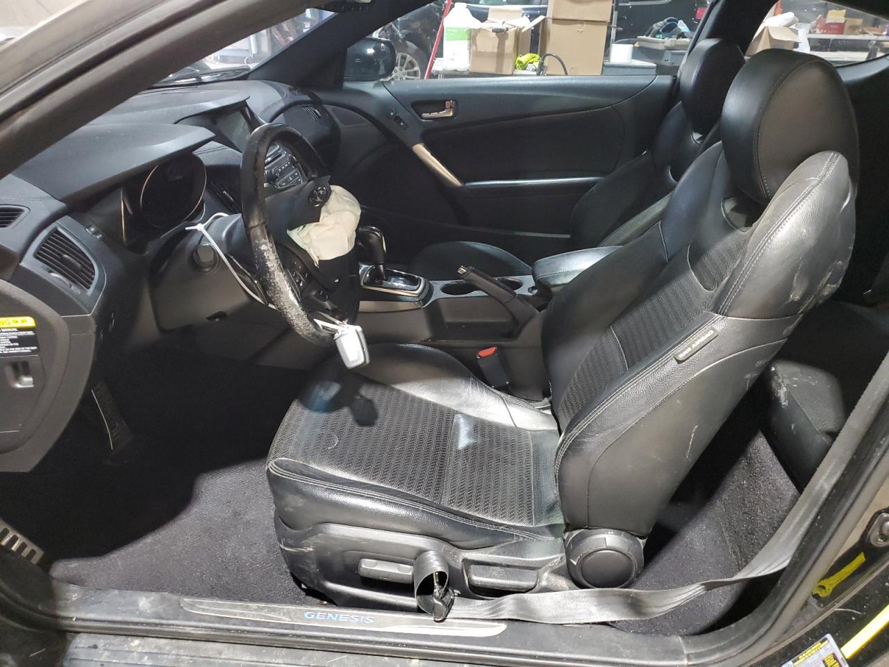 2014 Hyundai Genesis - Image 7