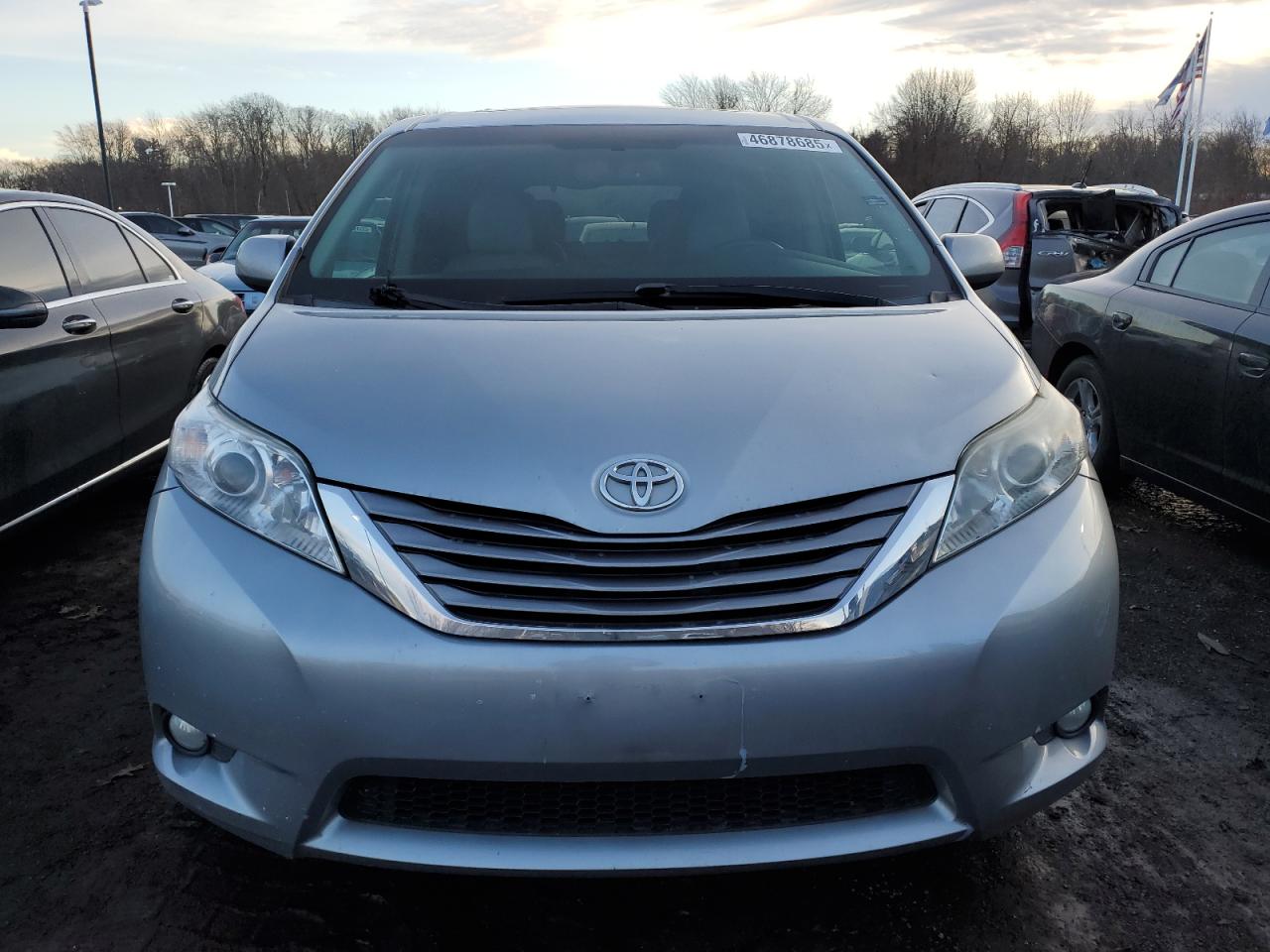 2015 Toyota Sienna - Image 5