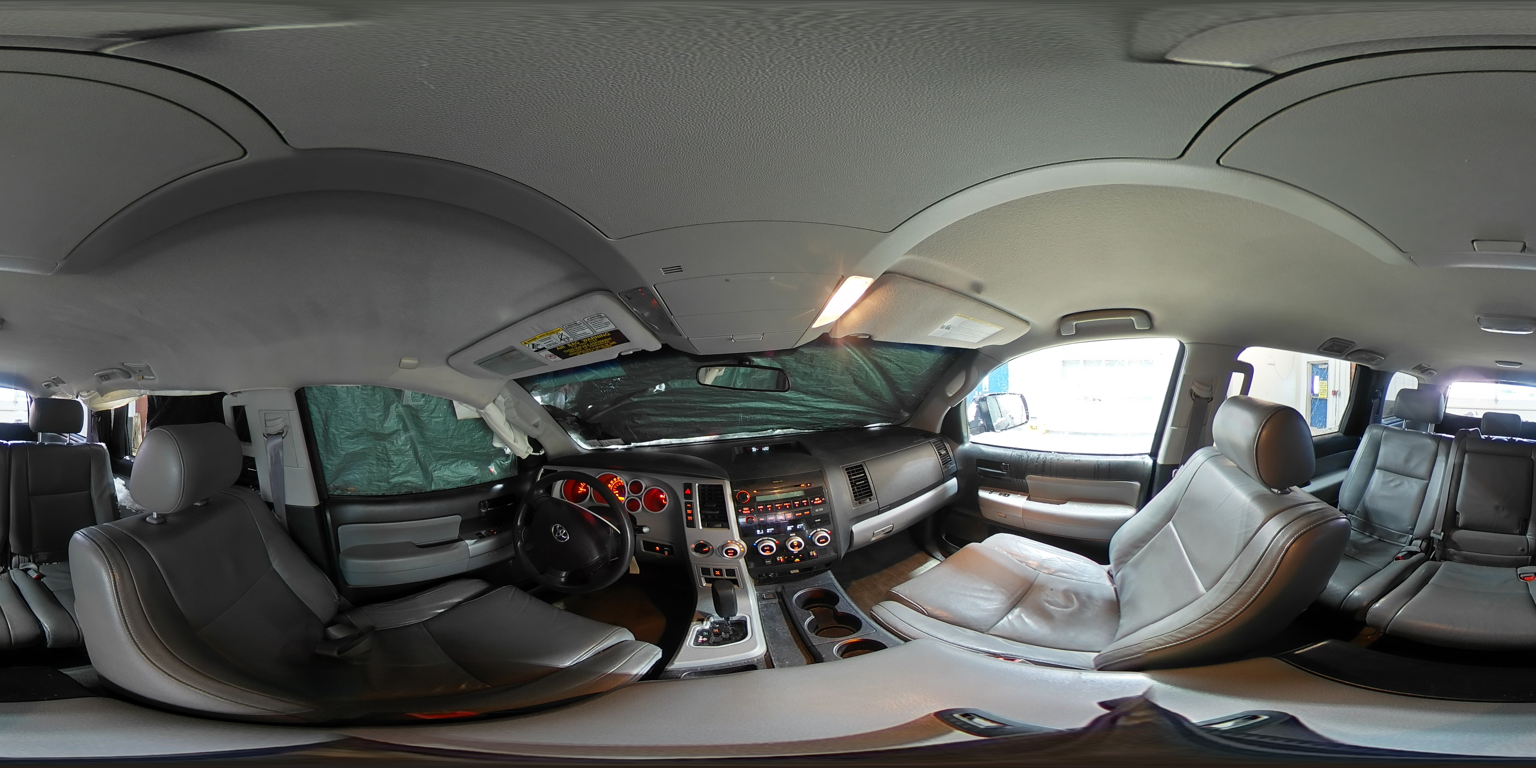2009 Toyota Sequoia - Image 14