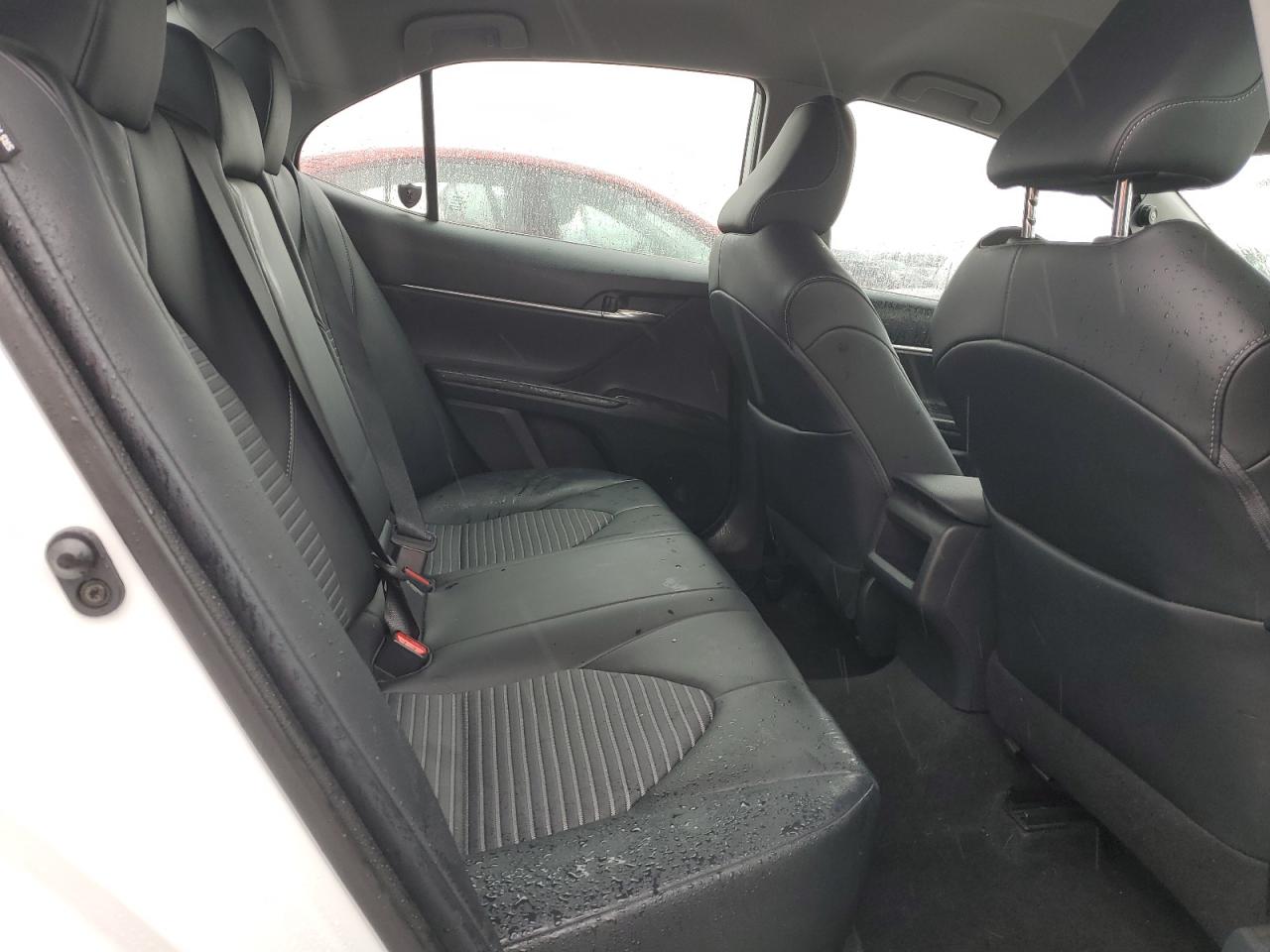 2021 Toyota Camry - Image 10