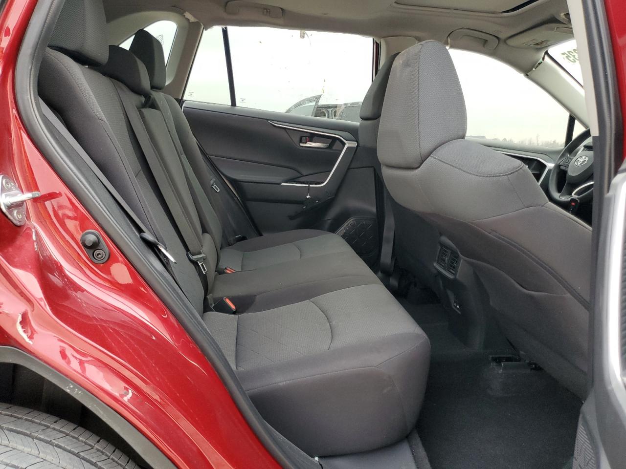 2023 Toyota RAV 4 - Image 11