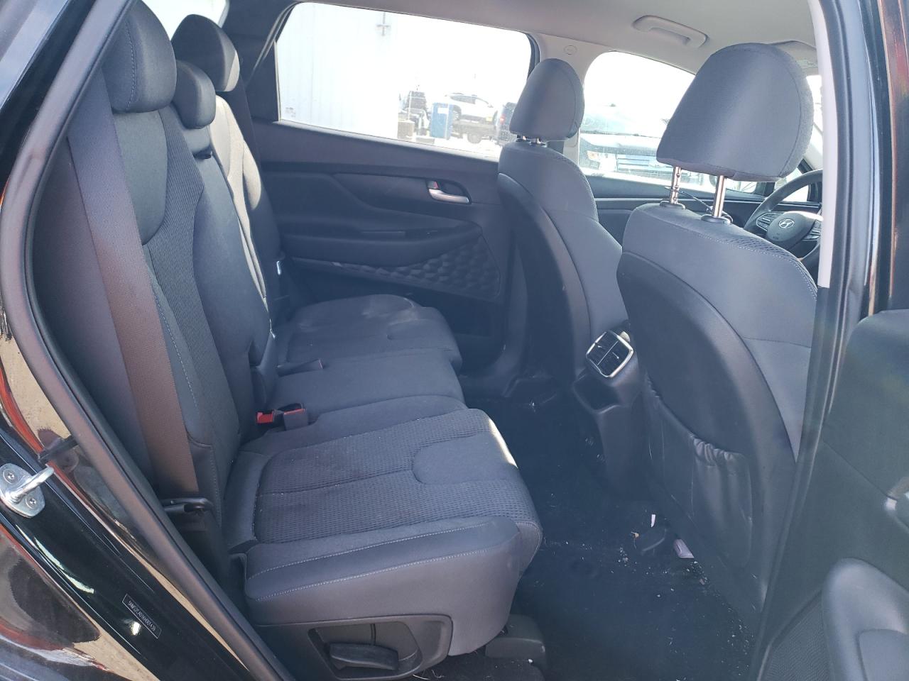 2019 Hyundai Santa Fe - Image 11