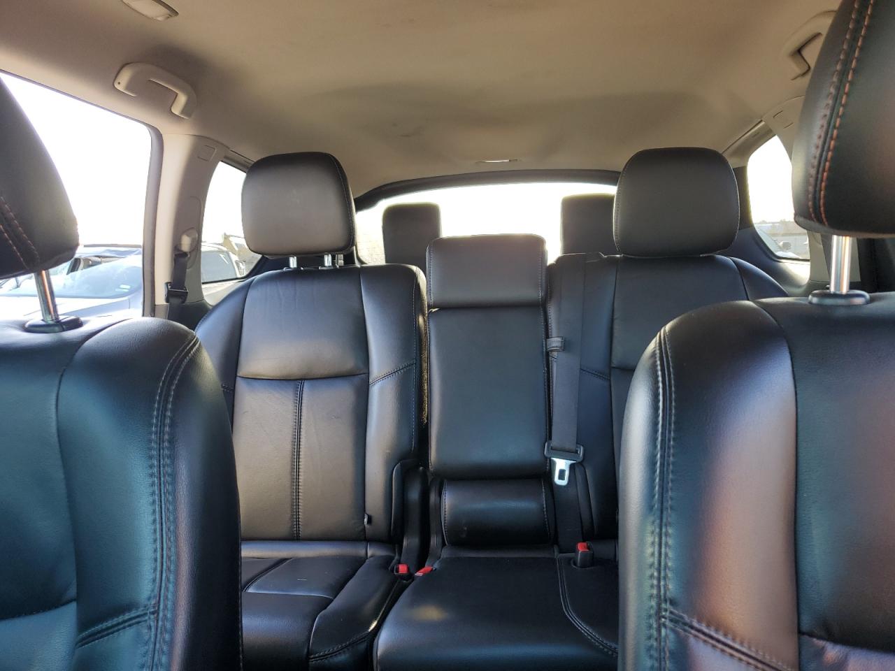 2015 Nissan Pathfinder - Image 10