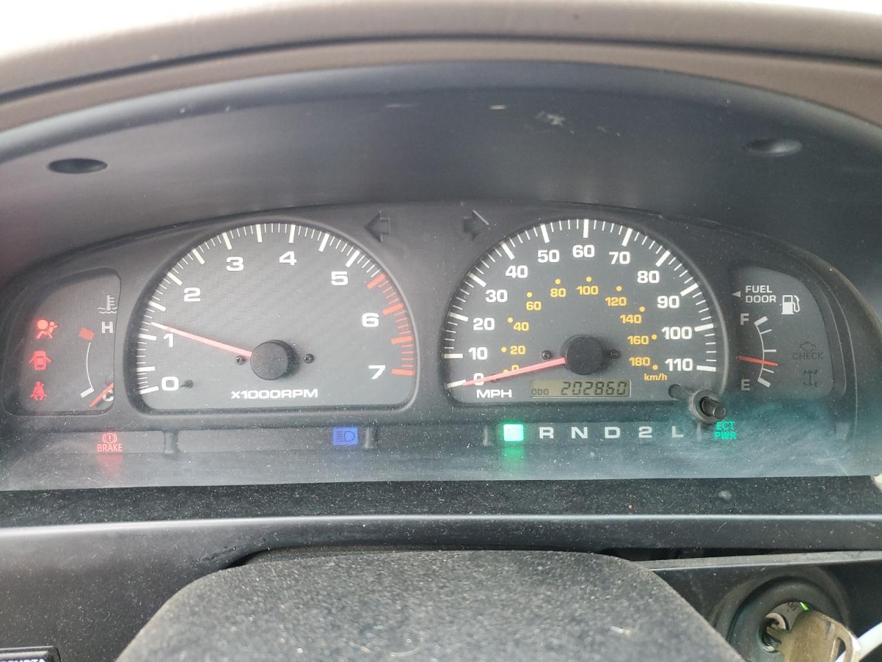 1999 Toyota 4Runner - Image 9