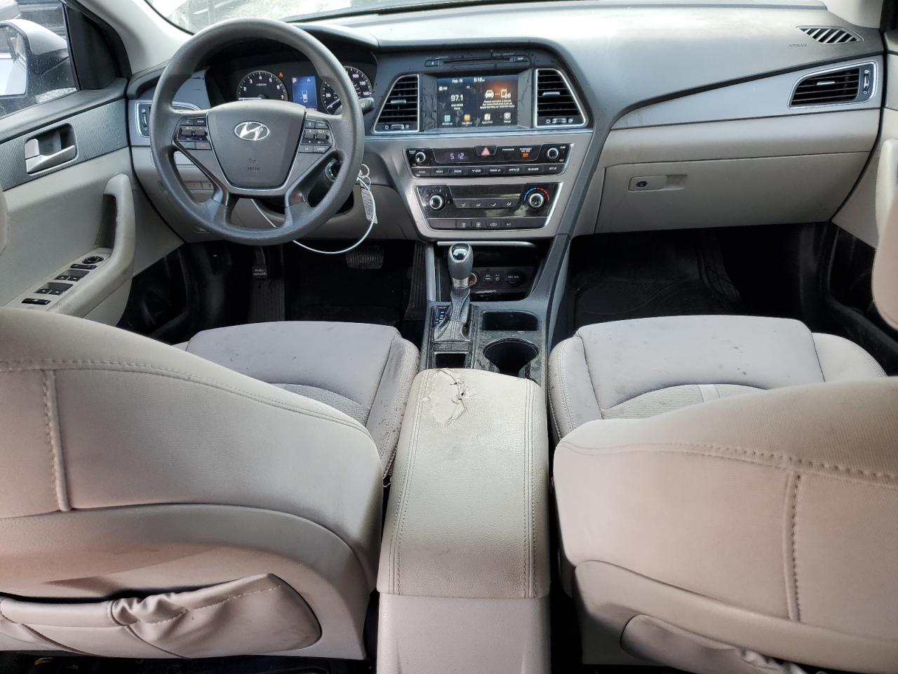 2017 Hyundai Sonata - Image 8