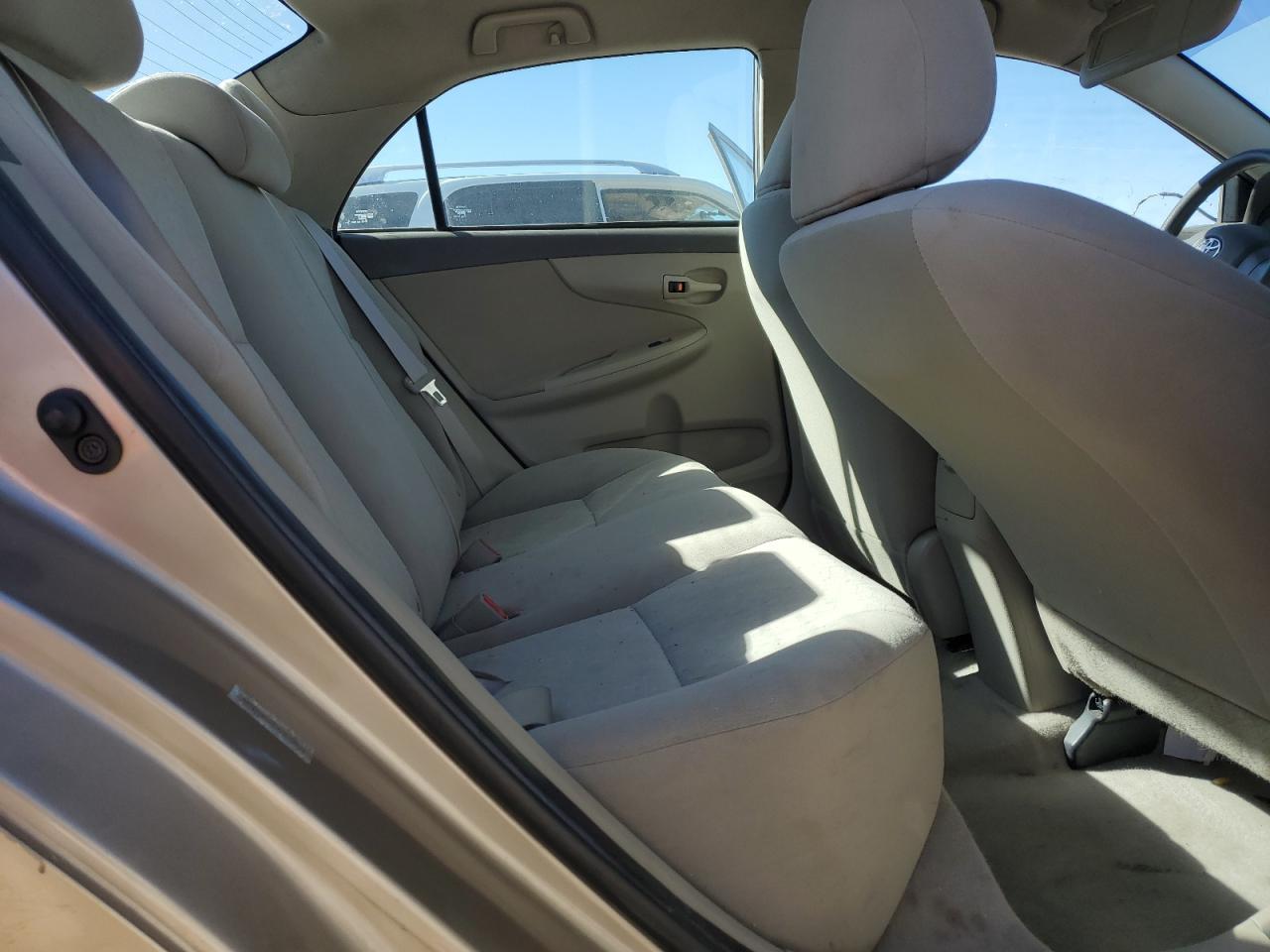 2009 Toyota Corolla - Image 10