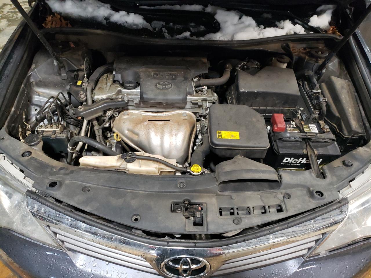 2012 Toyota Camry - Image 13