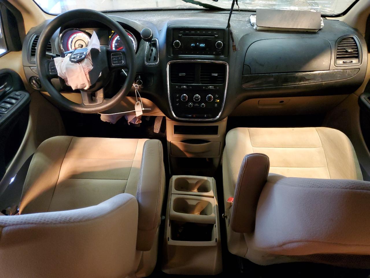 2014 Dodge Caravan - Image 8
