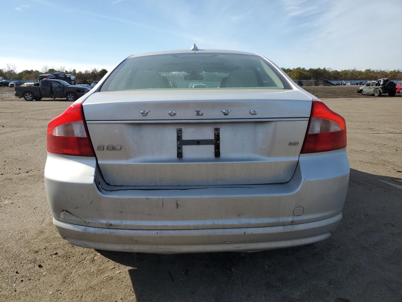 2009 Volvo S80 - Image 6